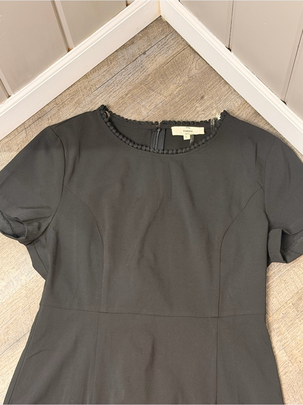 entro Black Short Sleeve Ruffle Hem Mini Dress - Picture 5 of 8